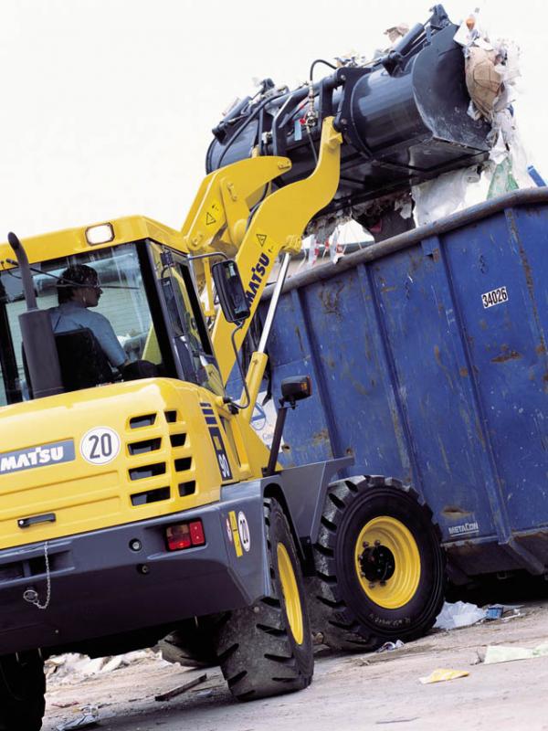 Komatsu WA90-5