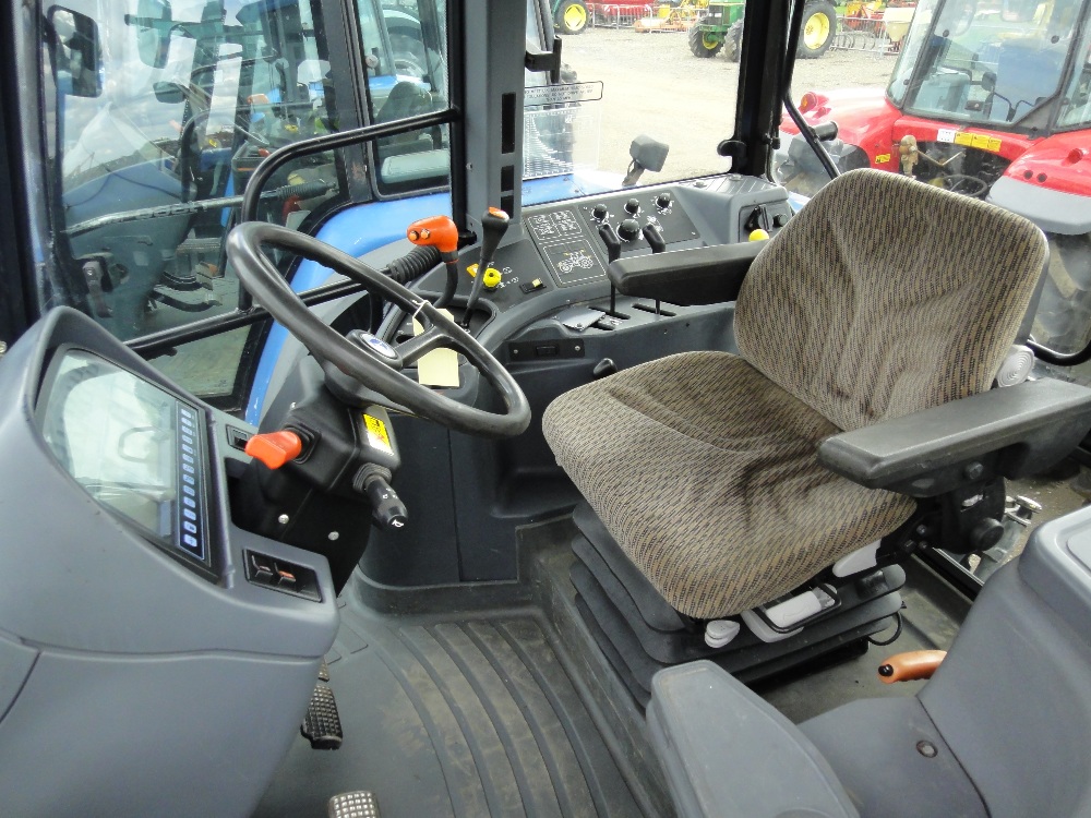 New Holland 8360 inside New Holland 8360 inside